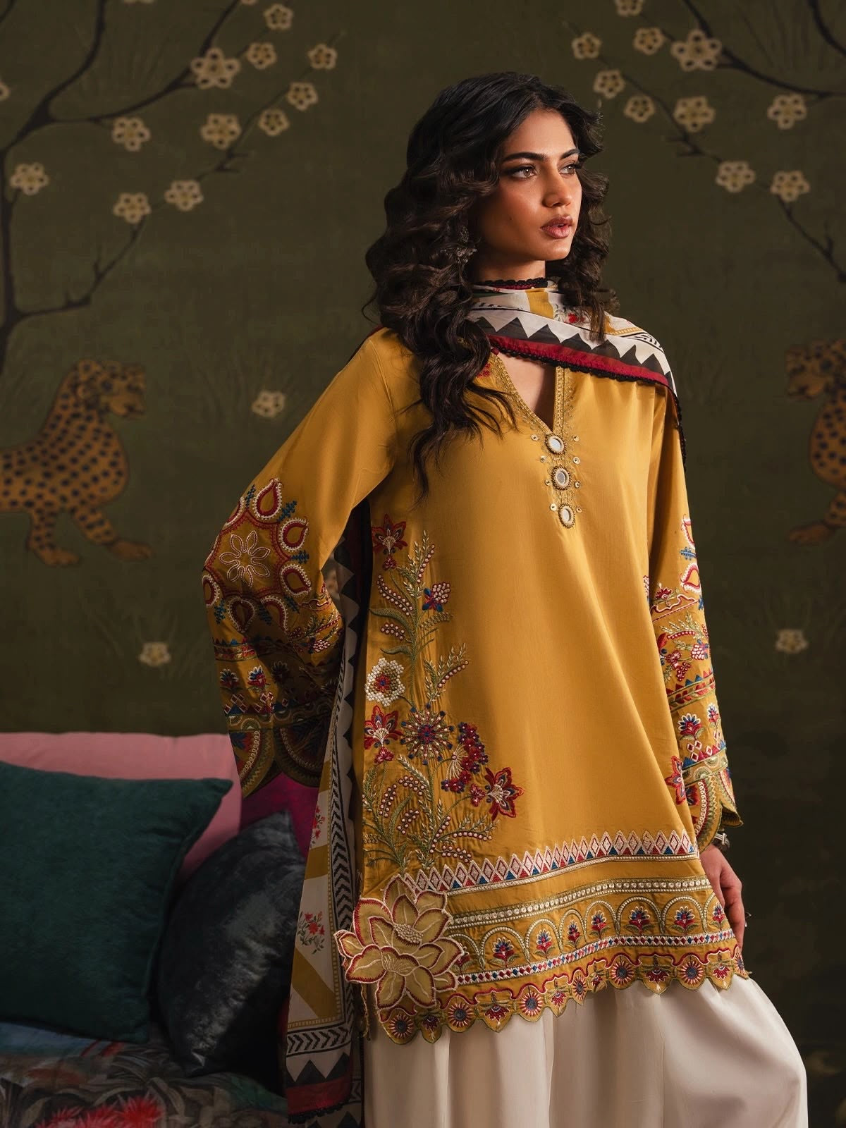 Virora embroidered 3 piece