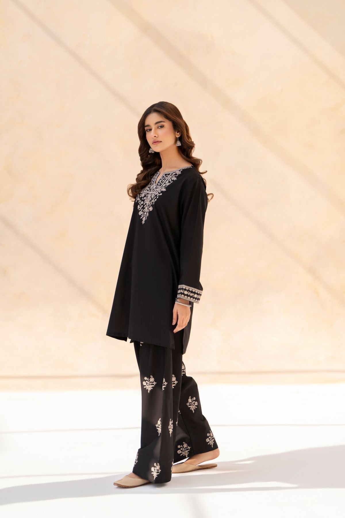 Zuha Black-3 piece | B1901