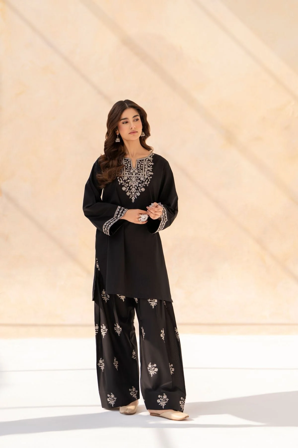 Zuha Black-3 piece | B1901